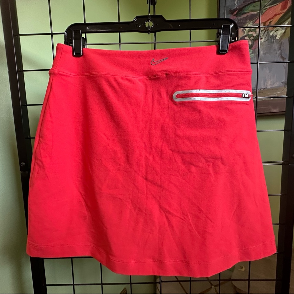 🌟NIKE🌟 Coral Color Skirt with Zipper Pockets Size M - Picture 2 of 5